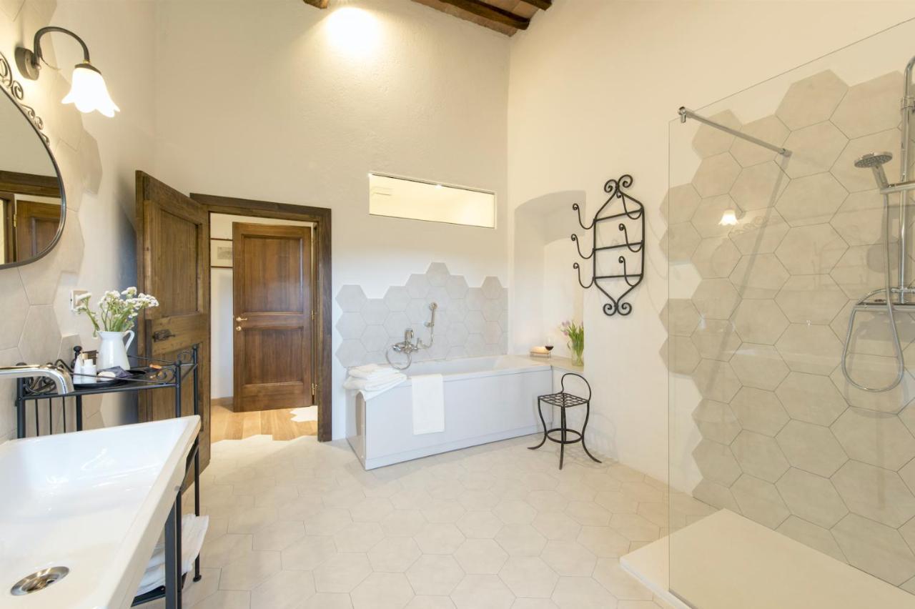 Bed and Breakfast Torre Di Badia Badia A Passigano Exterior foto